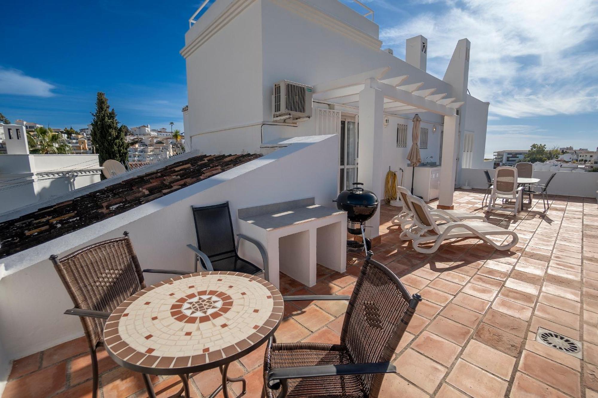 Residensol 13 Menyber Apartment Нерха Екстериор снимка