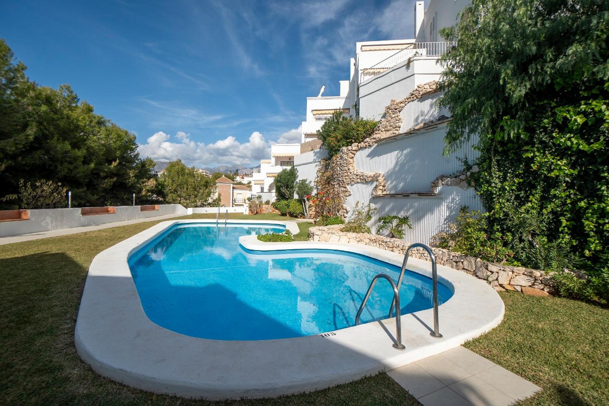 Residensol 13 Menyber Apartment Нерха Екстериор снимка