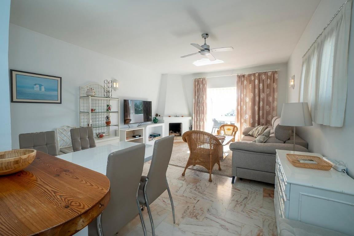 Residensol 13 Menyber Apartment Нерха Екстериор снимка