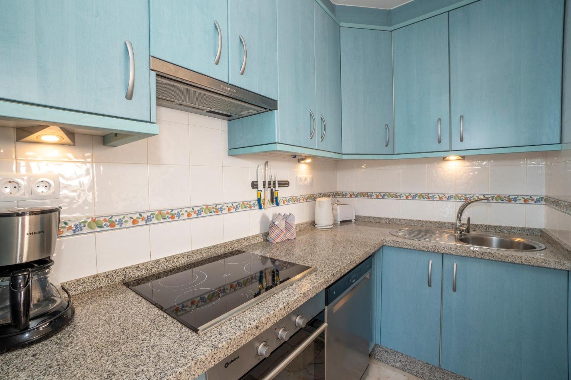 Residensol 13 Menyber Apartment Нерха Екстериор снимка