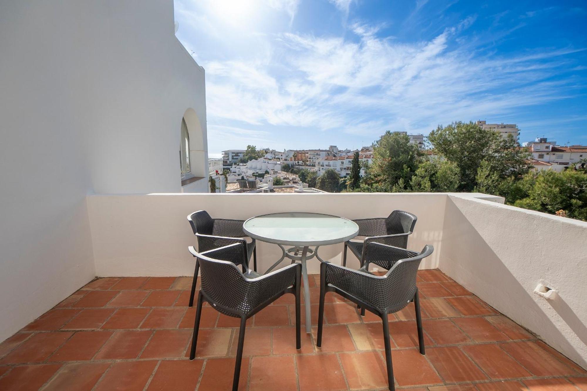 Residensol 13 Menyber Apartment Нерха Екстериор снимка