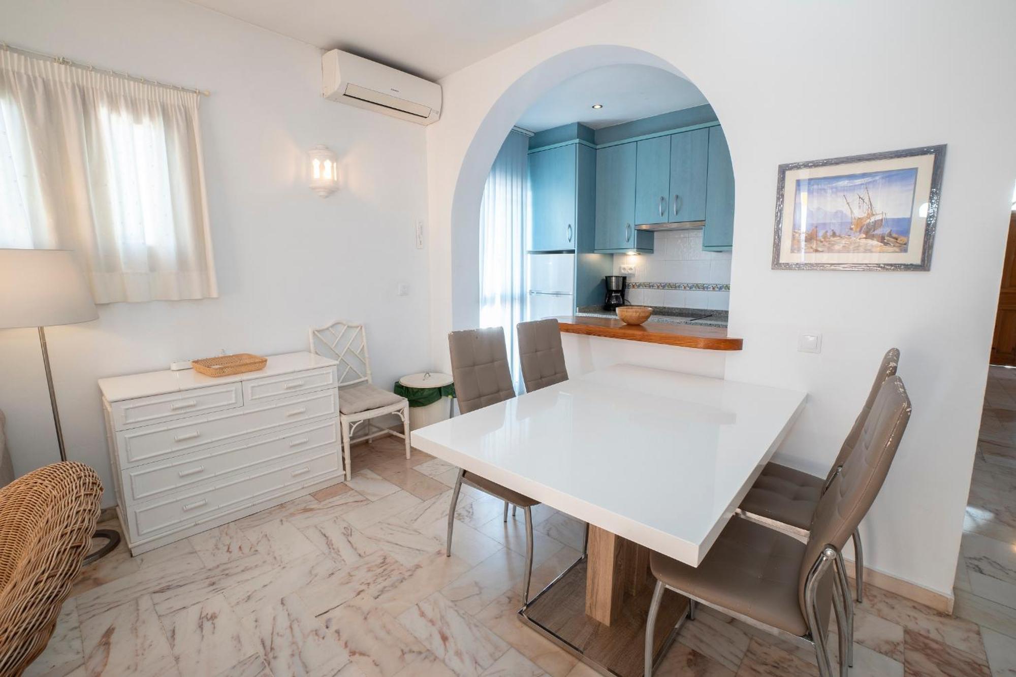Residensol 13 Menyber Apartment Нерха Екстериор снимка